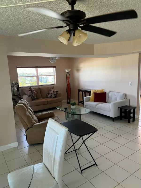 Lake Worth, FL 33467,3465 Via Poinciana 806