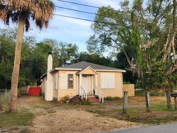 304 N 15th ST, Fort Pierce, FL 34950