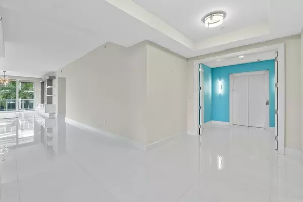 Palm Beach Gardens, FL 33410,2720 Donald Ross RD 301