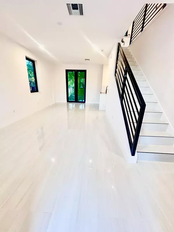 Fort Lauderdale, FL 33309,6997 NW 30th TER D