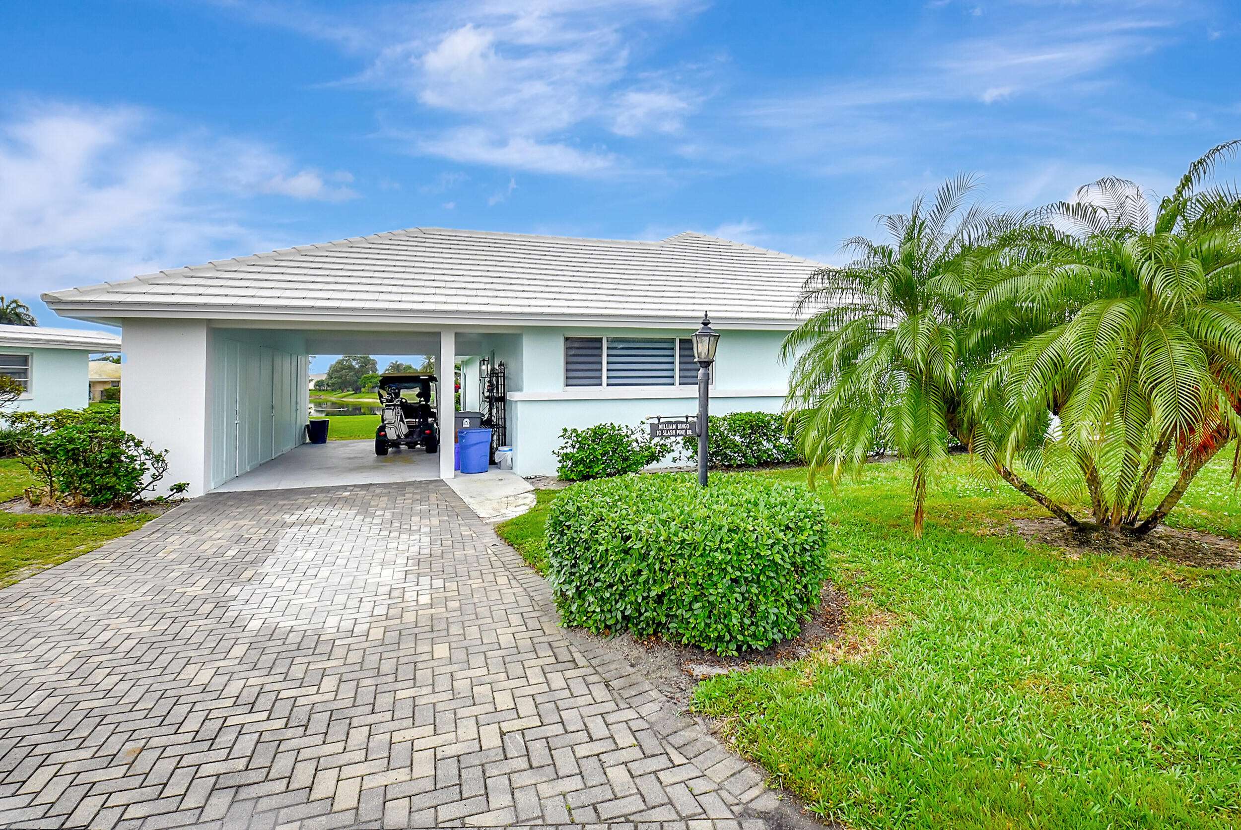 10 Slash Pine DR, Boynton Beach, FL 33436