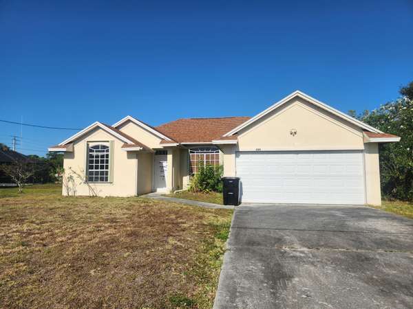 2590 SE Hemsing ST, Port Saint Lucie, FL 34953