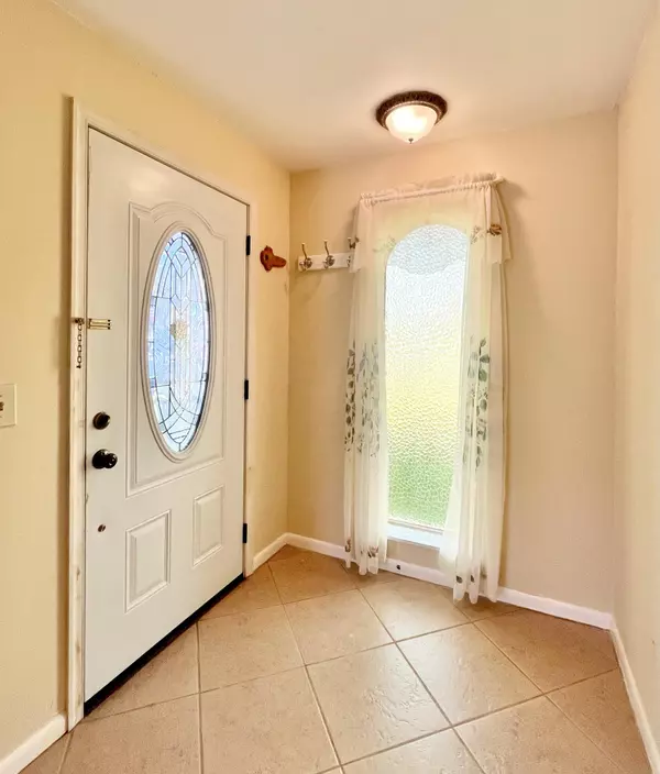 Vero Beach, FL 32960,1935 Robalo DR