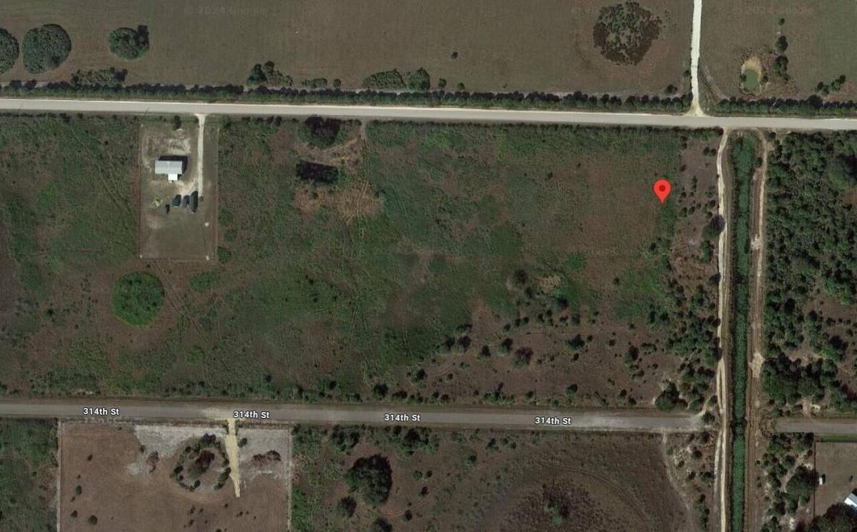 Okeechobee, FL 34972,15218 NW 316th ST