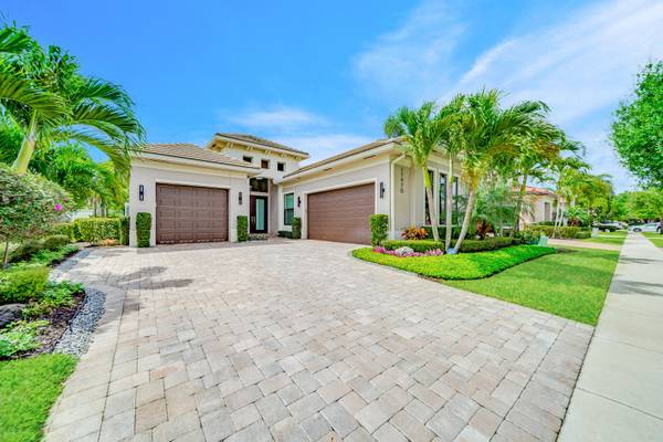 17970 Lake Azure WAY, Boca Raton, FL 33496