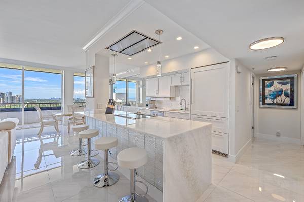 5280 N Ocean DR 16f, Singer Island, FL 33404