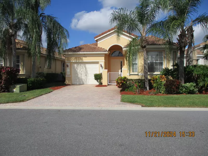 7048 Cataluna CIR, Delray Beach, FL 33446