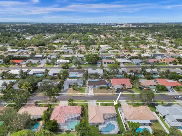 Boca Raton, FL 33486,998 SW 5th ST