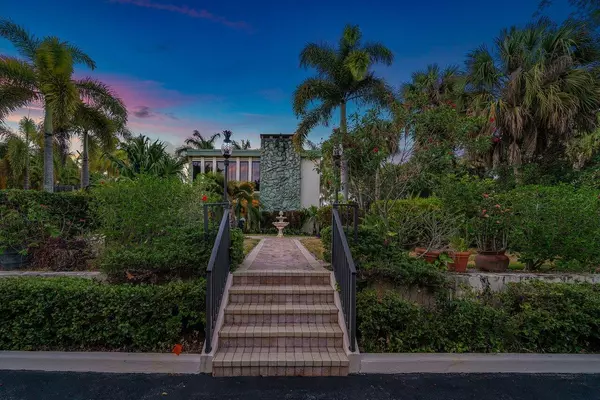 7255 Wilson RD,  West Palm Beach,  FL 33413