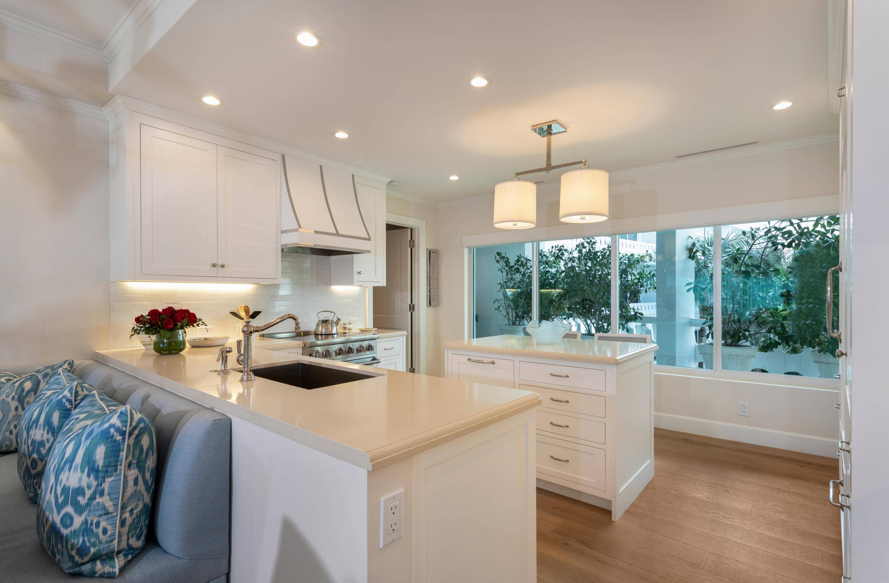 Palm Beach, FL 33480,300 S Ocean BLVD 3-D