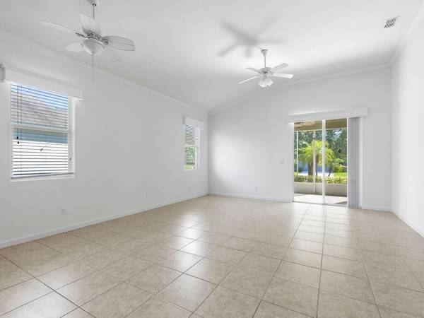 Vero Beach, FL 32966,1485 Caddy CT