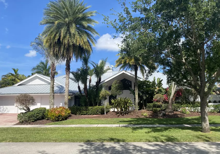 4458 Woodfield BLVD, Boca Raton, FL 33434