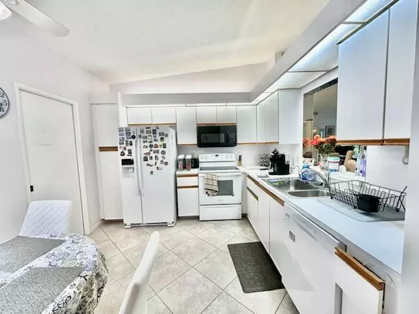 Delray Beach, FL 33484,6272 Kings Gate CIR