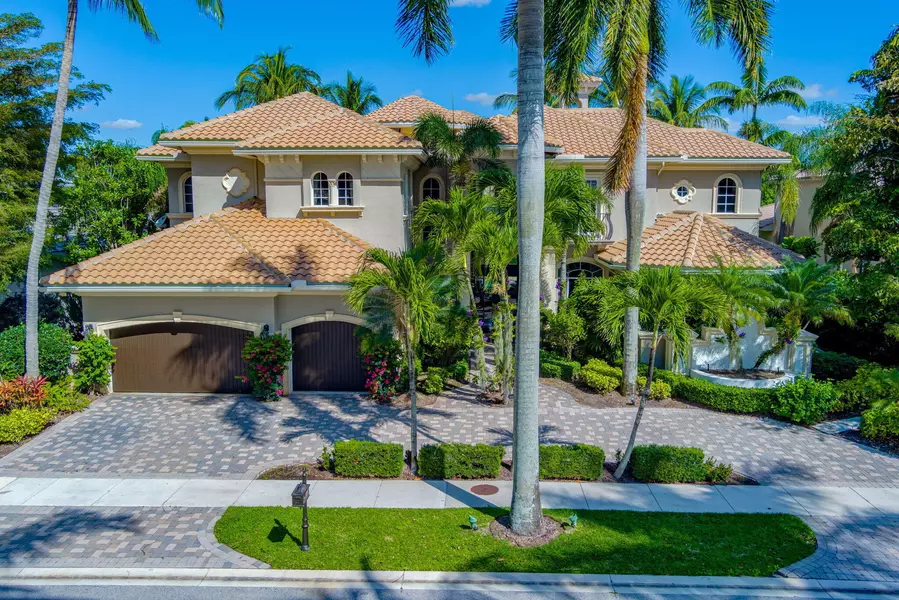 107 Via Capri, Palm Beach Gardens, FL 33418