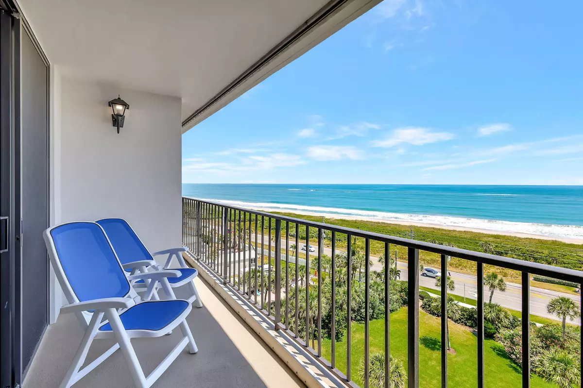 Hutchinson Island, FL 34949,5061 N Highway A1a 902