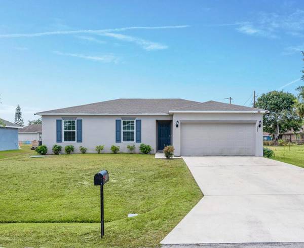 580 NW Lincoln AVE, Port Saint Lucie, FL 34983