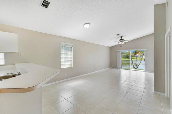 Lake Worth, FL 33467,6910 Big Pine Key ST