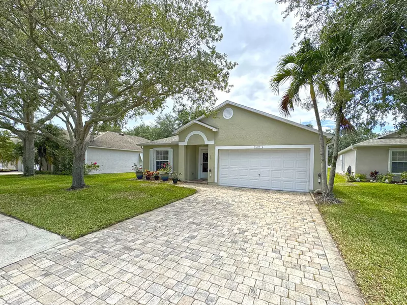 1405 10th MNR, Vero Beach, FL 32960