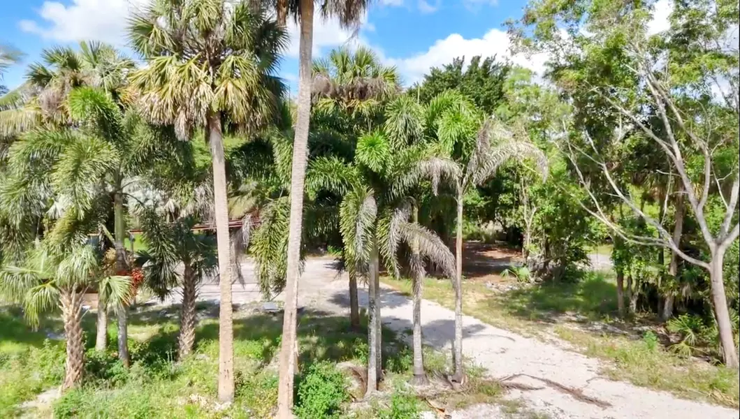 2725 D RD, Loxahatchee Groves, FL 33470