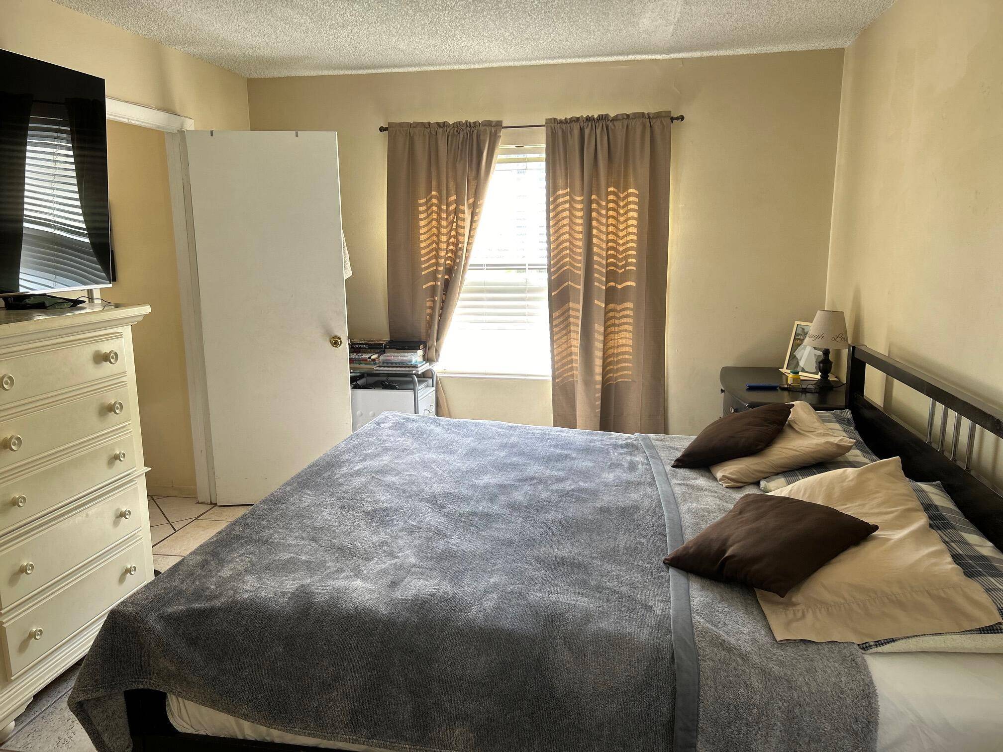 Boca Raton, FL 33433,6716 S Palmetto CIR 104