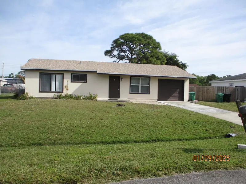 261 SW Homeland RD, Port Saint Lucie, FL 34953