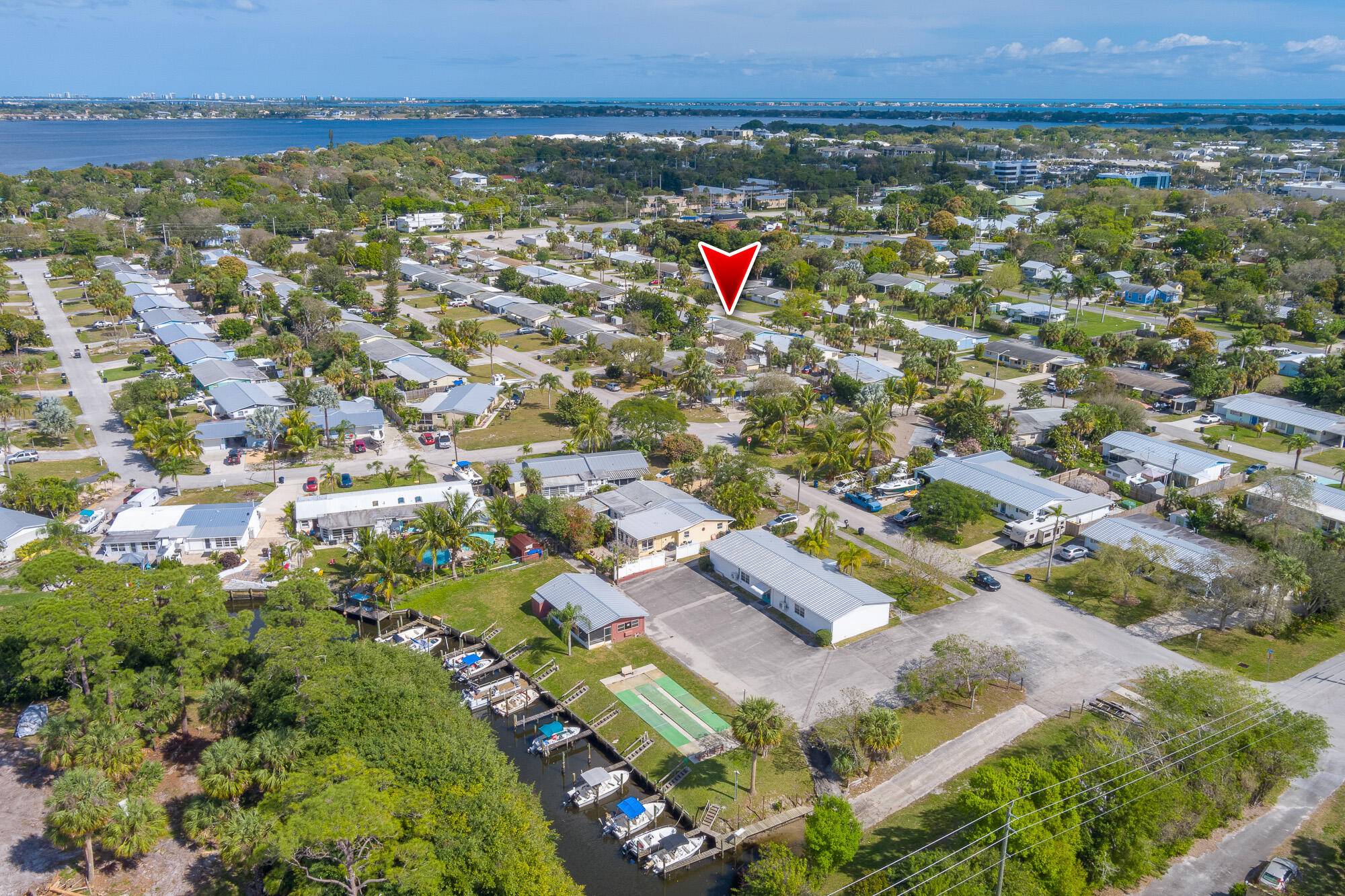 Stuart, FL 34996,436 SE Fini DR