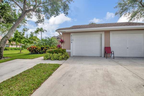 Boca Raton, FL 33496,8199 Springlake DR