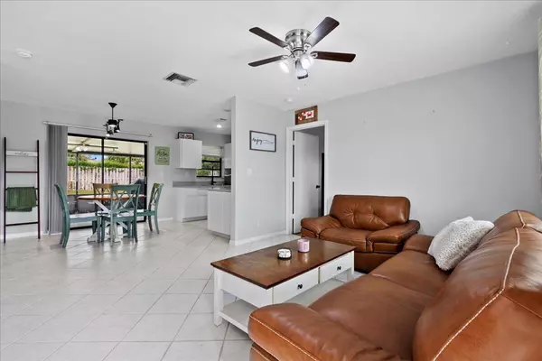 Lake Worth, FL 33462,6733 Westview DR