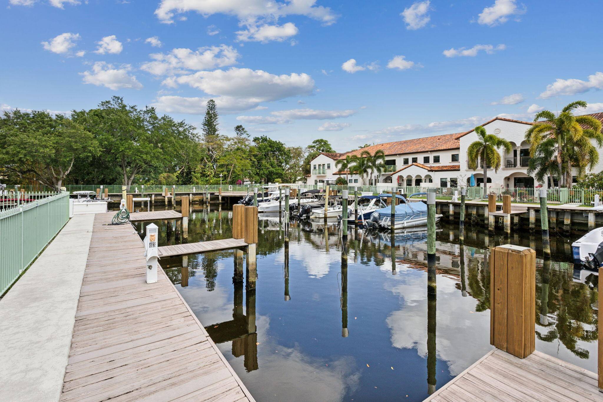 Dania Beach, FL 33312,4419 Hidden Harbour TER 42
