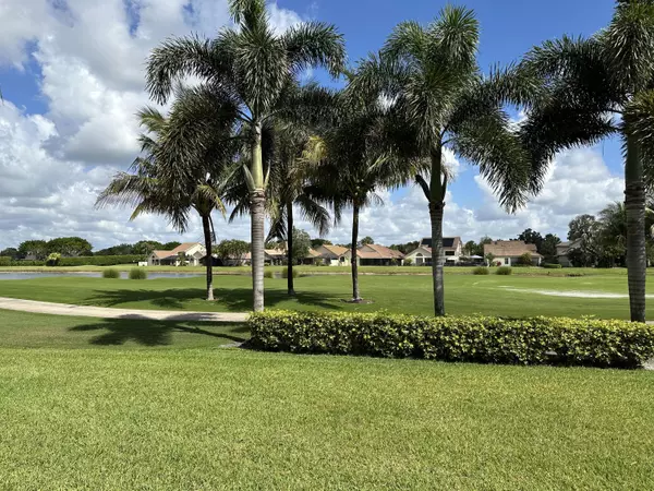 Boynton Beach, FL 33472,6935 Cairnwell DR