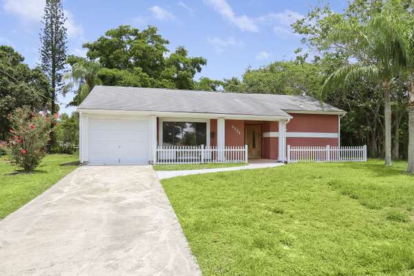 2221 SE Monitor ST,  Port Saint Lucie,  FL 34952