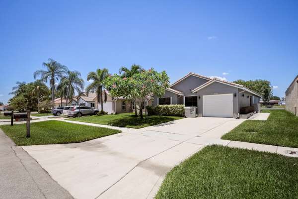 Lake Worth, FL 33467,8366 Bonita Isle DR