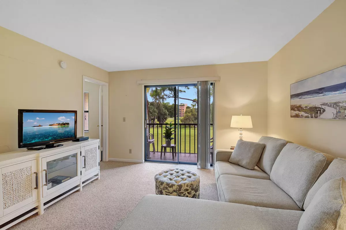 Lake Worth, FL 33467,7269 Golf Colony CT 205