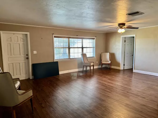 Okeechobee, FL 34972,5200 Us Highway 98