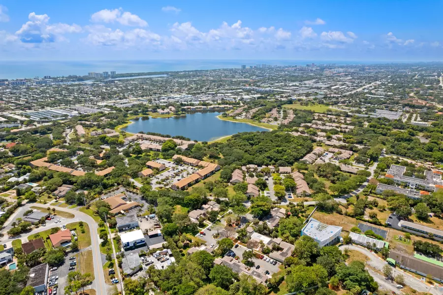 3127 Kingswood TER, Boca Raton, FL 33431