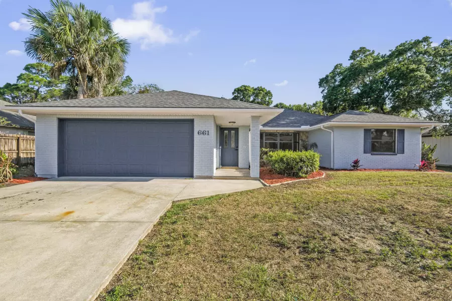 661 Jordan AVE, Sebastian, FL 32958