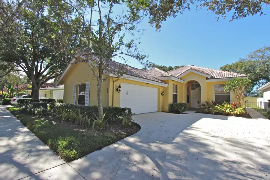 252 Sussex CIR, Jupiter, FL 33458