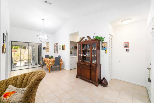 Jupiter, FL 33458,115 Sherwood CIR 26a