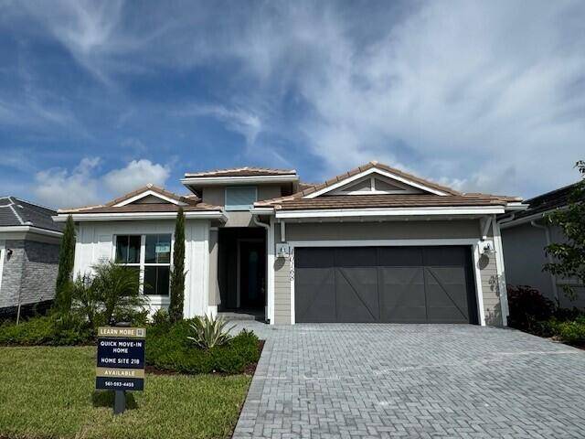 10168 Driftwood WAY, Palm Beach Gardens, FL 33412