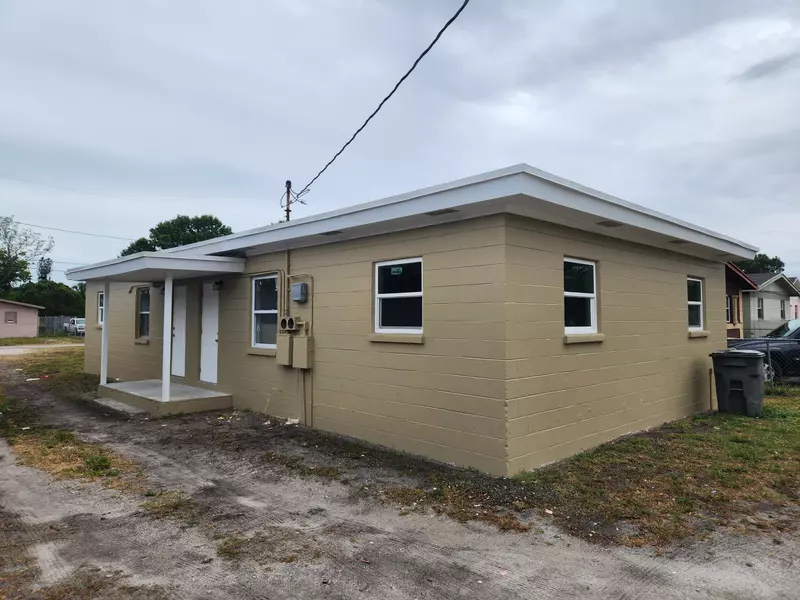 1106 N 17th N ST, Fort Pierce, FL 34950