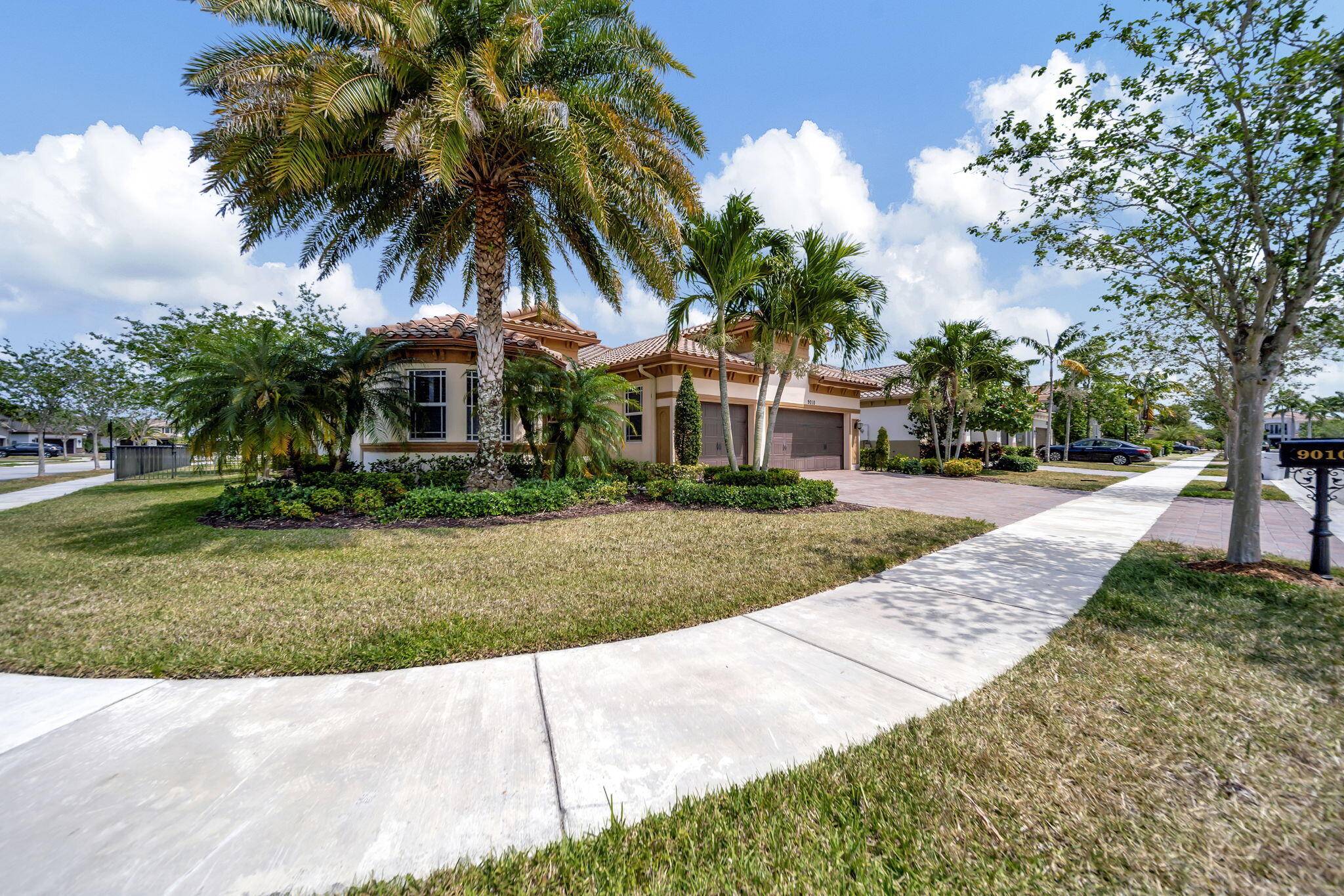 Parkland, FL 33076,9010 Lakeview PL