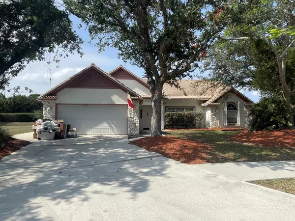 407 SW Redwood CV, Port Saint Lucie, FL 34986