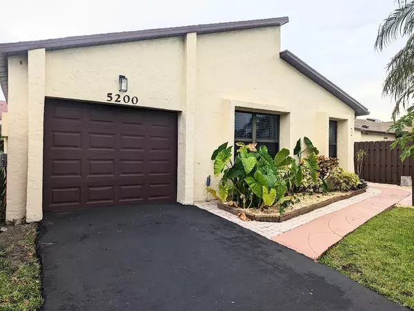 Boynton Beach, FL 33472,5200 Minto RD