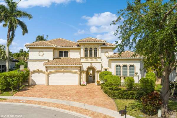 16360 Via Fontana, Delray Beach, FL 33484