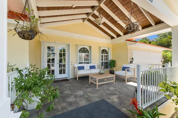 Vero Beach, FL 32963,2135 Seminole Shores LN