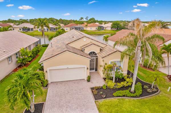 Port Saint Lucie, FL 34986,379 NW Sunview WAY