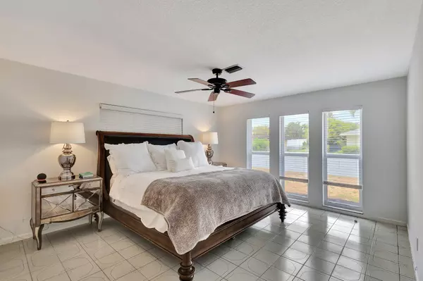 Juno Beach, FL 33408,430 Mars WAY