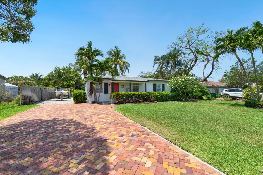 231 NE 16th ST, Delray Beach, FL 33444