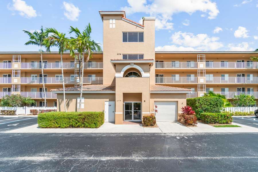 5778 Crystal Shores DR 308, Boynton Beach, FL 33437