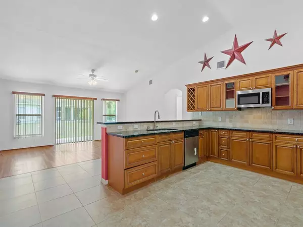 Vero Beach, FL 32967,9165 85th PL